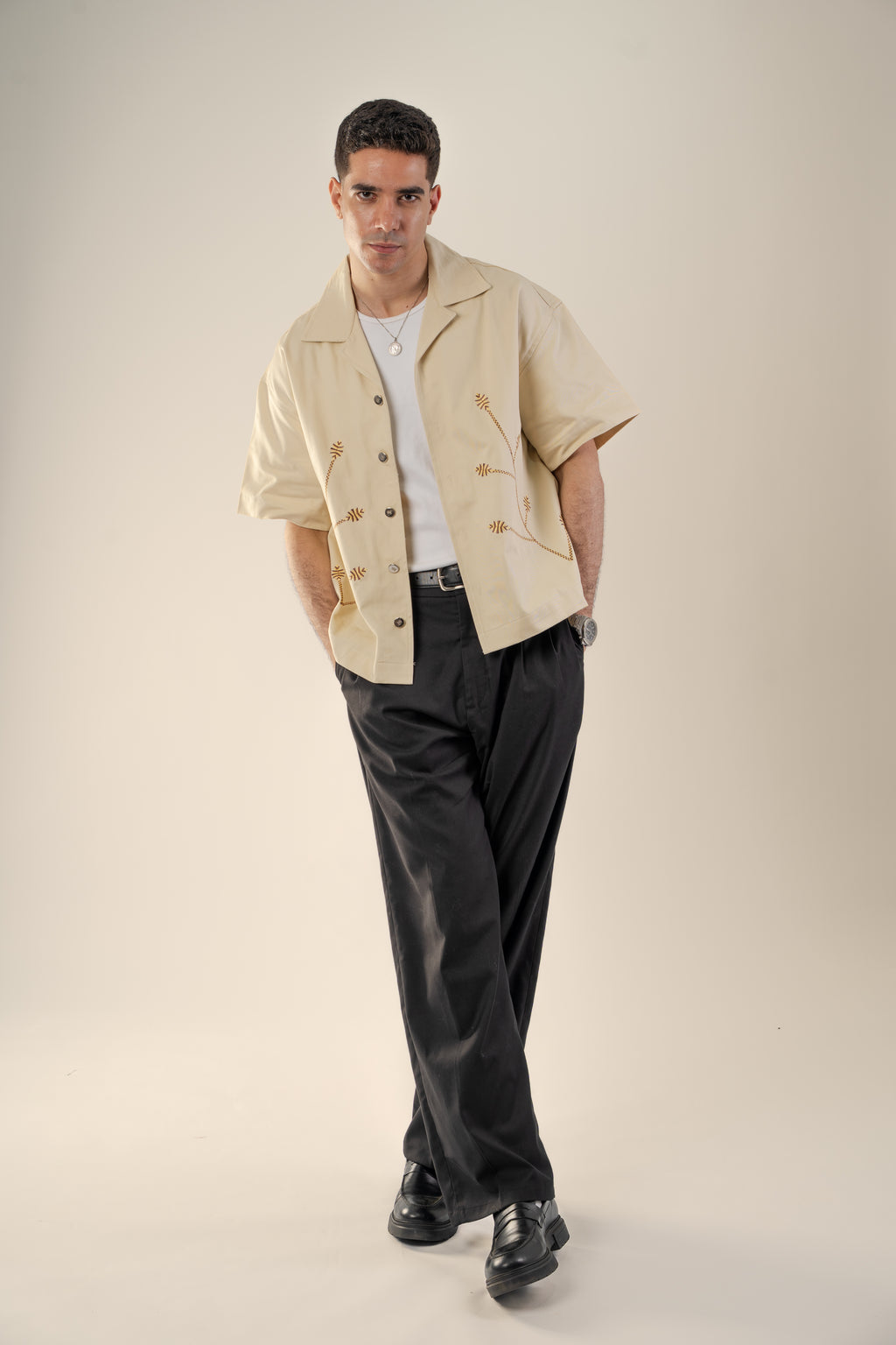 Contrast embroidery boxy shirt