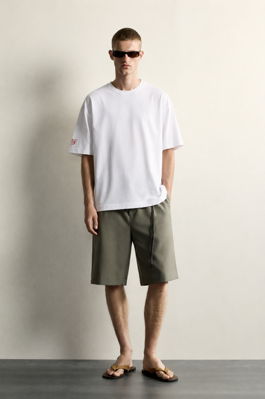 Offwhite Round Boxy Tee